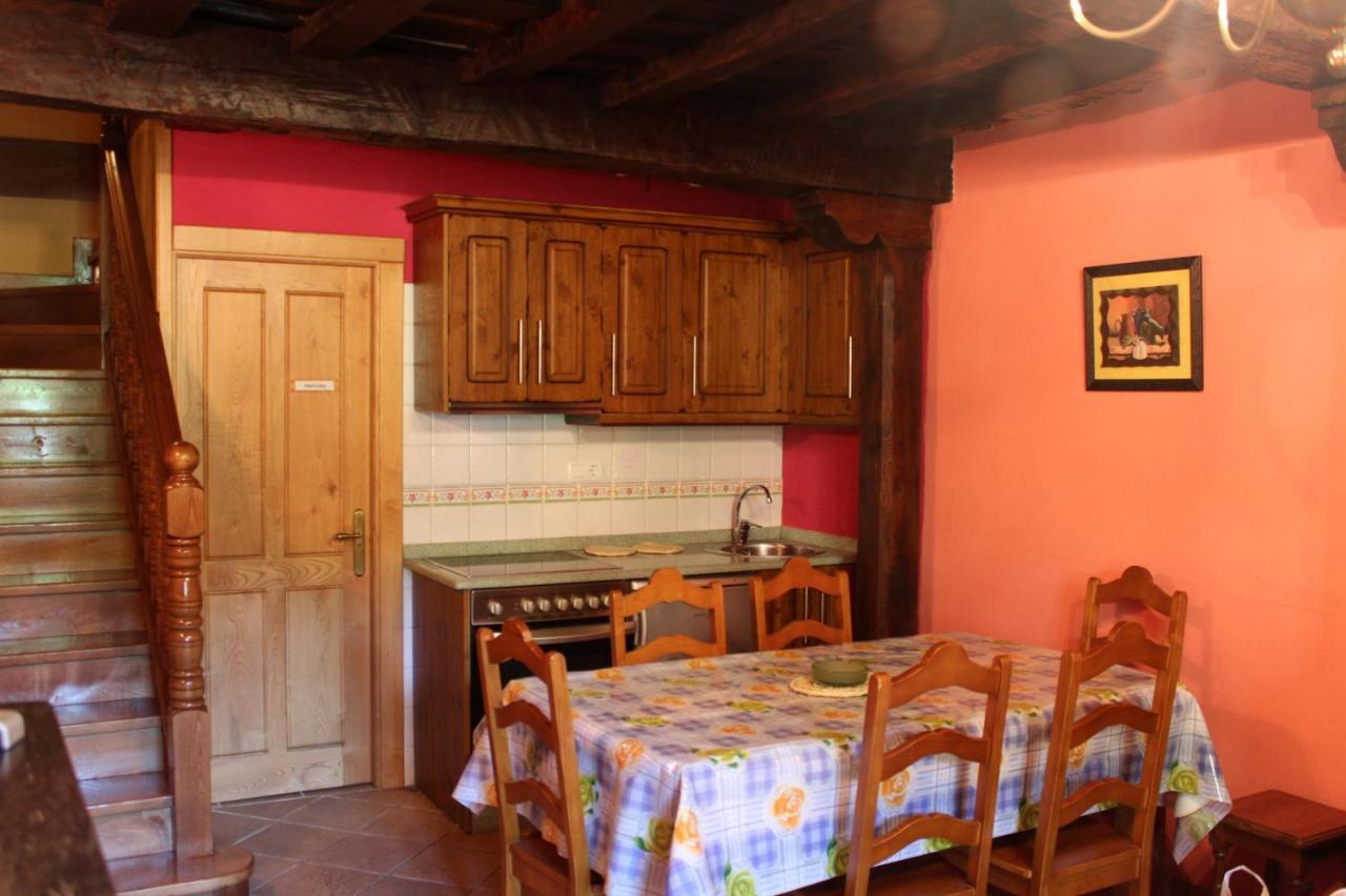 Casa Rural La Torre De Espinama Exterior foto